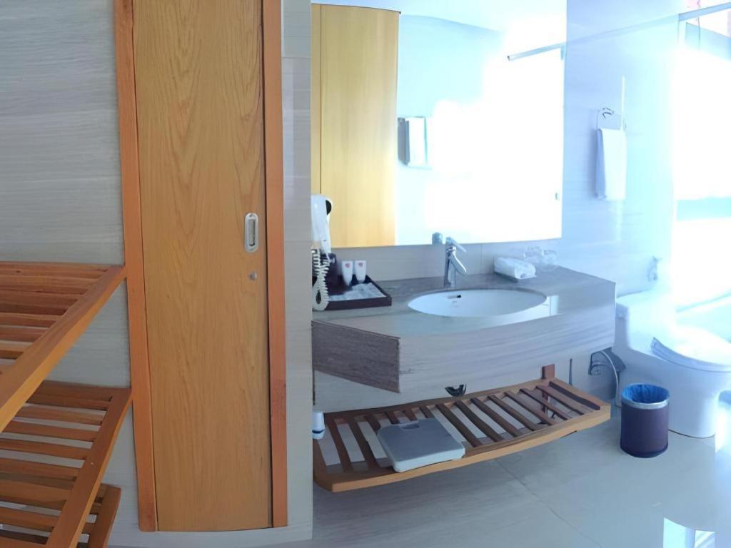 Iris Hotel Can Tho Eksteriør billede